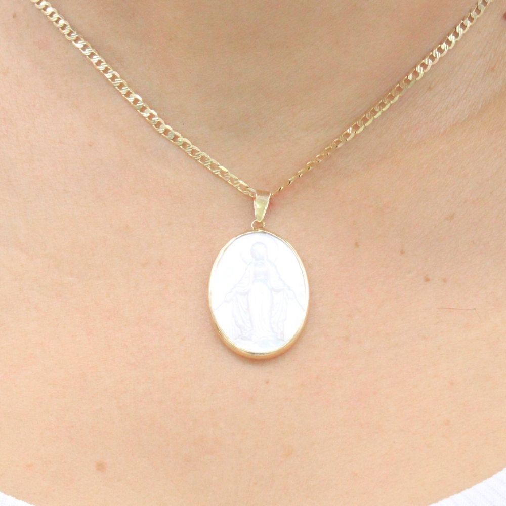 Medalla de Oro 14k Madre Perla con Virgen Milagrosa en Relieve mod. 9548