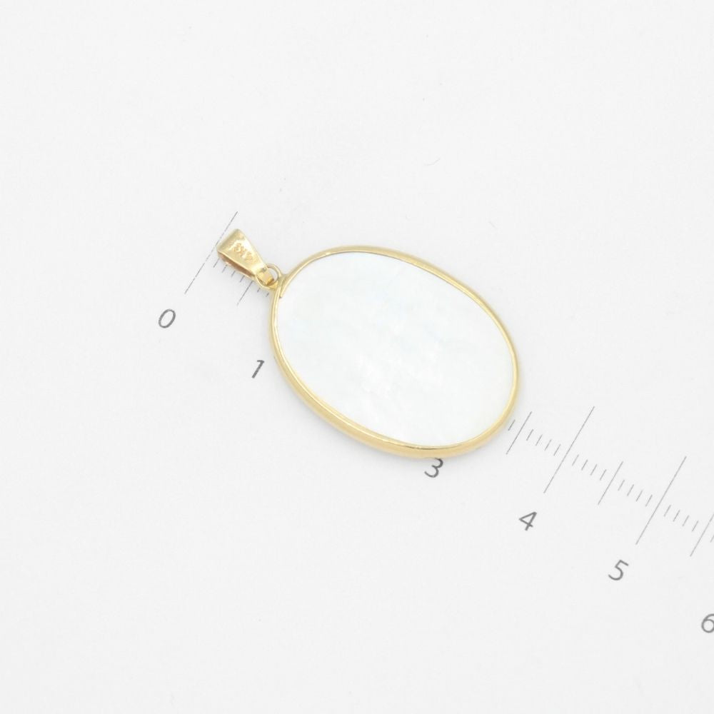 Medalla de Oro 14k Madre Perla con Virgen Milagrosa en Relieve mod. 9548