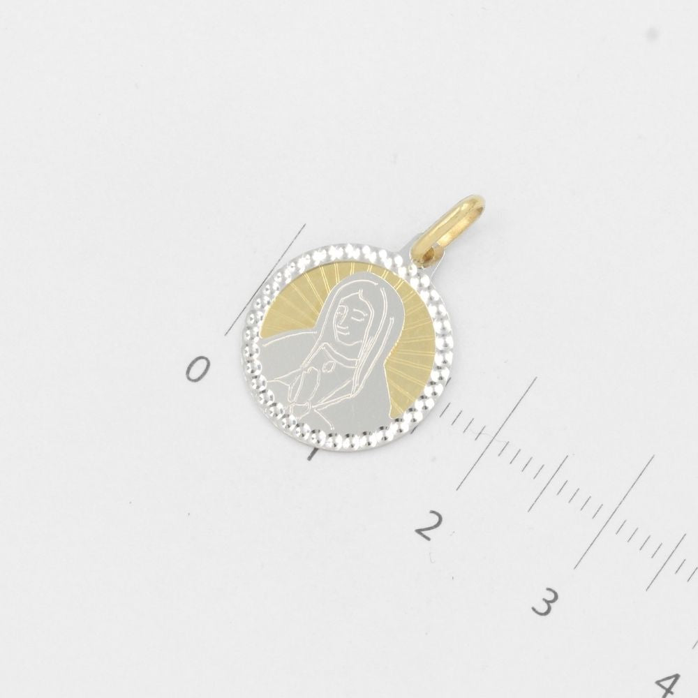 Medalla de Oro 14k Virgen Guadalupe en Grabado Blanco con Bisel de Martillado mod. 8023