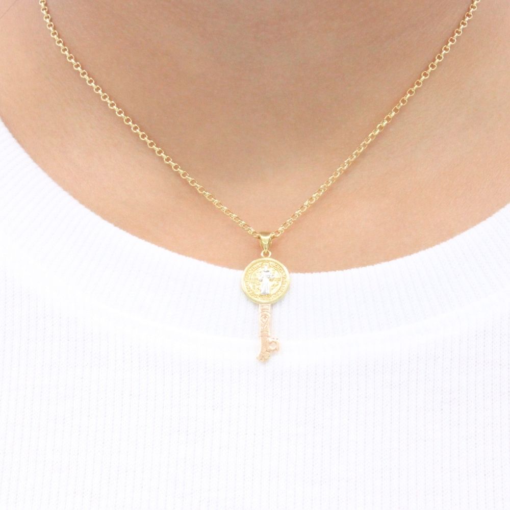 Medalla de Oro 14k de San Benito Estilo Florentino mod. 9152