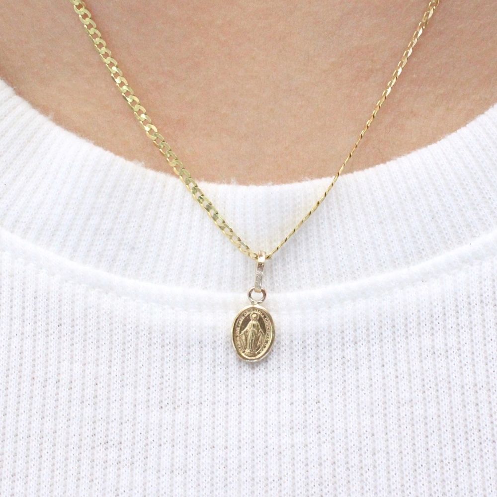 Medalla de Oro 14k con Forma Oval de Diseño Sólido Fino con Imagen de la Virgen Milagrosa mod. 9850