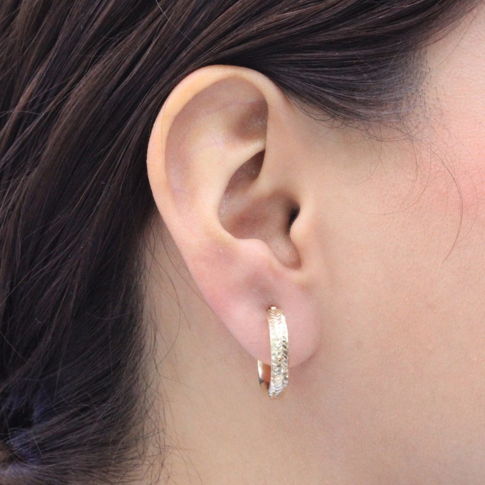 Arracada de Oro 14k Hueco con Diamantado Brillante mod. 9620