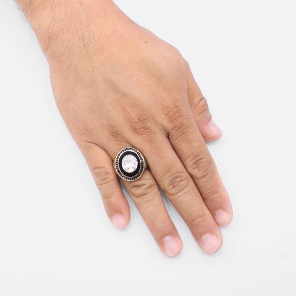 Anillo de Oro 14k con Imagen de San Judas Montada en Ónix y Detallada con Zirconias mod. 9457