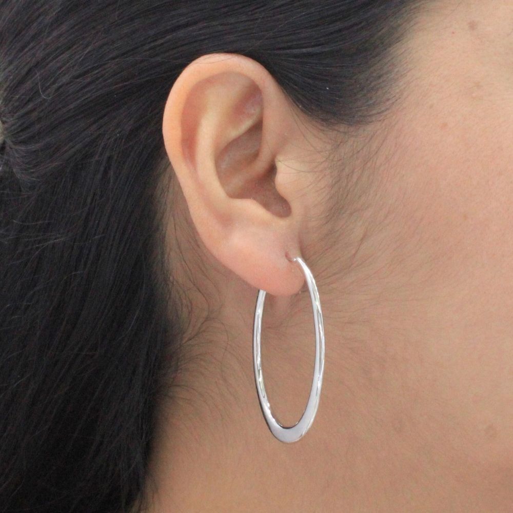 Arracada de Oro 14k Tubular Hueca de Diseño Oval Brillante mod. 9780