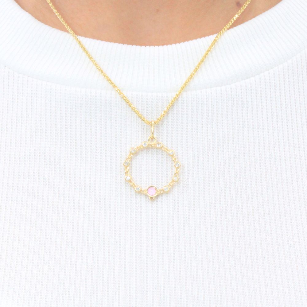 Dije de Oro 14k con Diseño Circular con Zirconias y Ágata Rosa mod. 9129