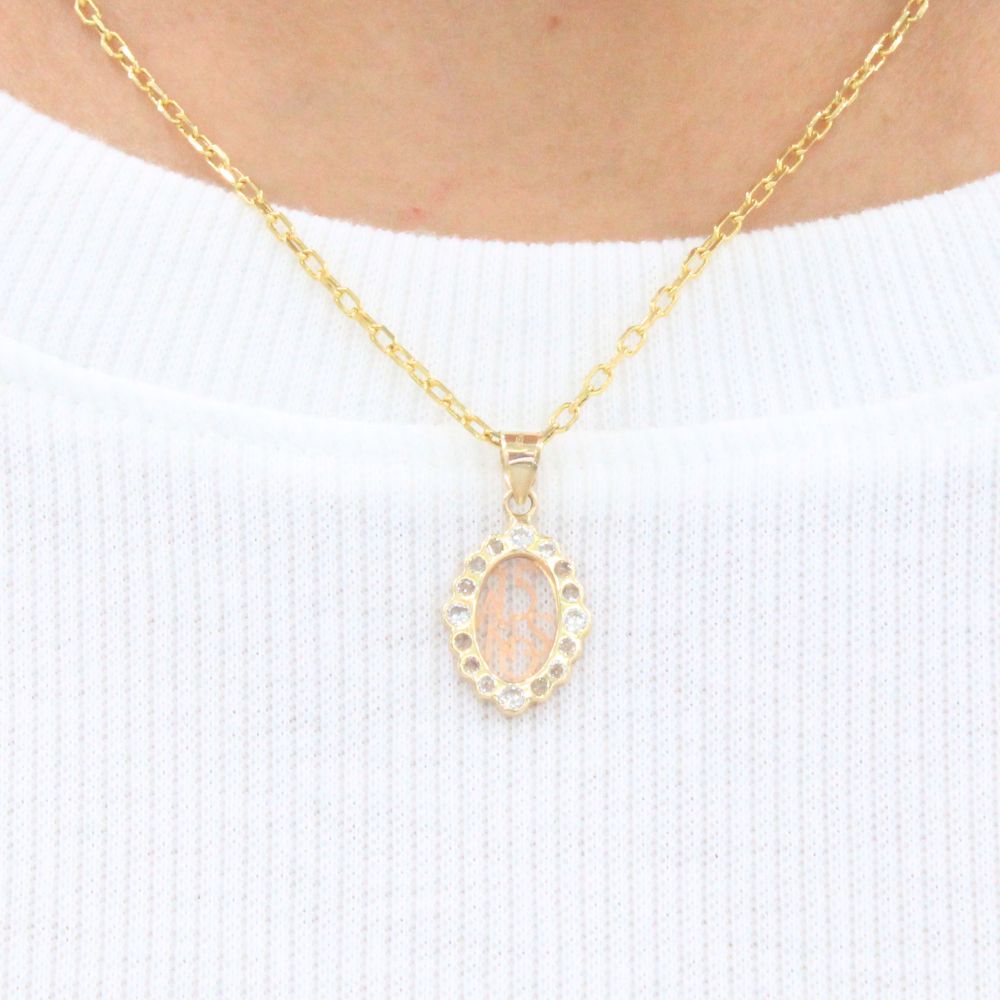 Dije de Oro 14k Diseño Oval con Bordes de Zirconias mod. 9559