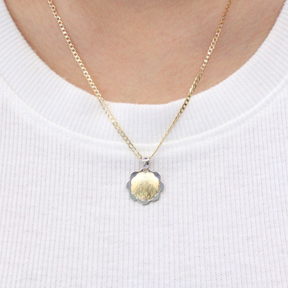 Medalla de Oro 14k Diseño de Flor en 2 Colores Brillantes con la Imagen de la Virgen Milagrosa mod. 9853