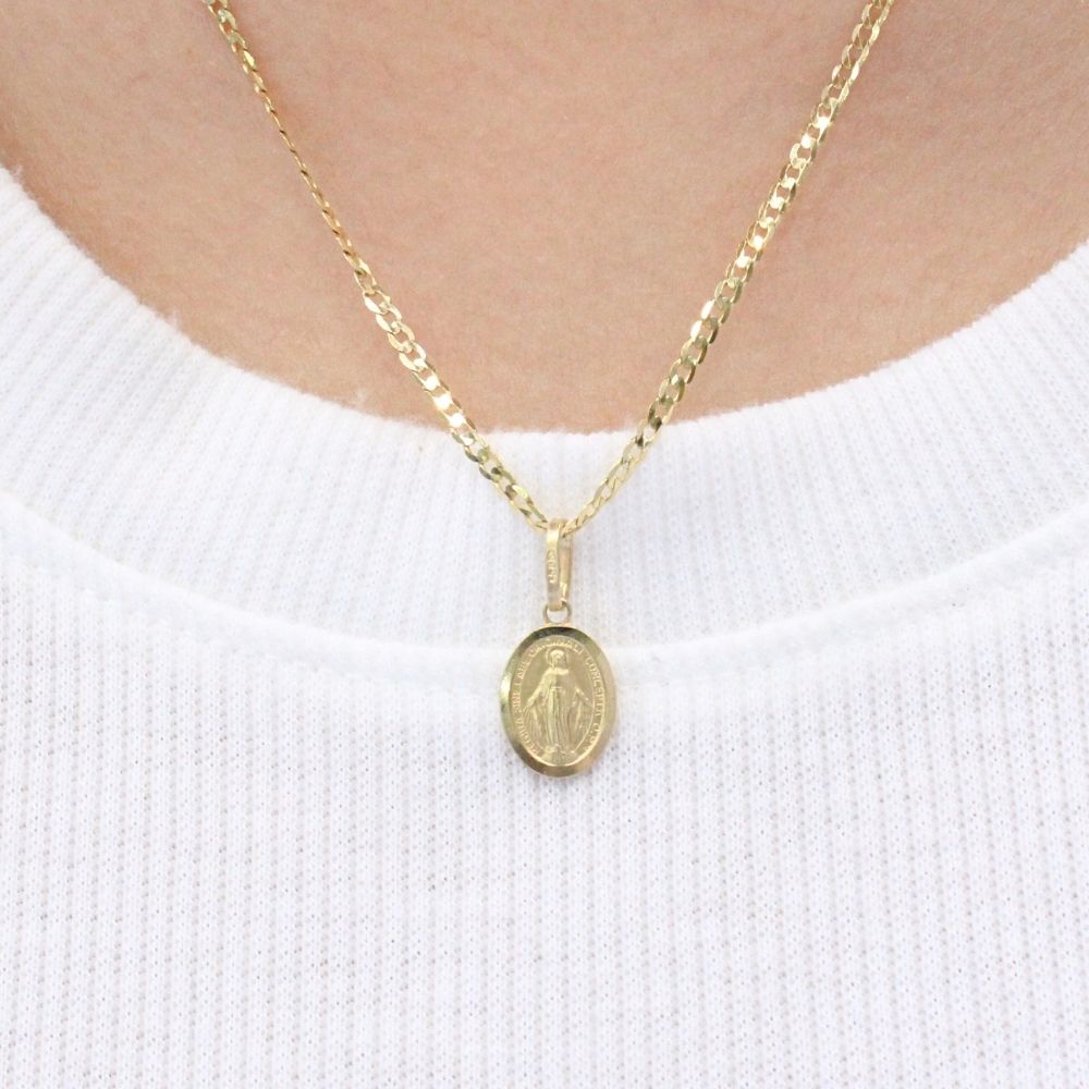 Medalla de Oro 14k Diseño Especial Oval con la Imagen de la Virgen Milagrosa mod. 9854