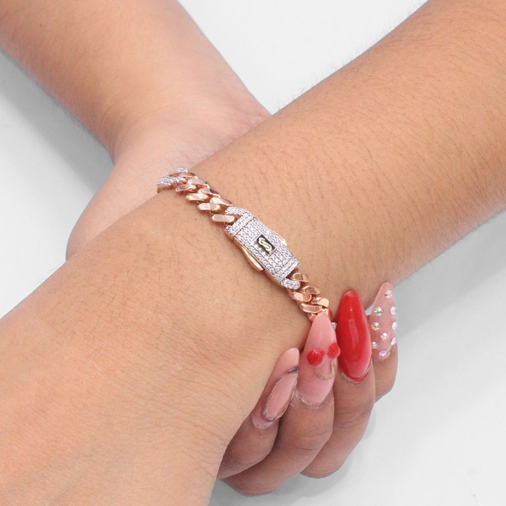 Pulsera Mónaco Chain 14k Modelo Fígaro Especial de Broche Pavé con Incrustación Alt. de Swarovski mod. 9657