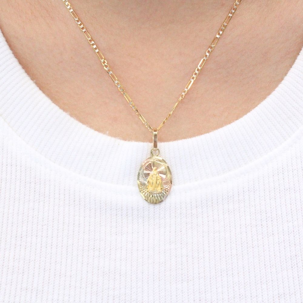 Medalla de Oro 14k Diseño Oval Fino y Diamantado con Imagen de la Virgen Milagrosa mod. 9857