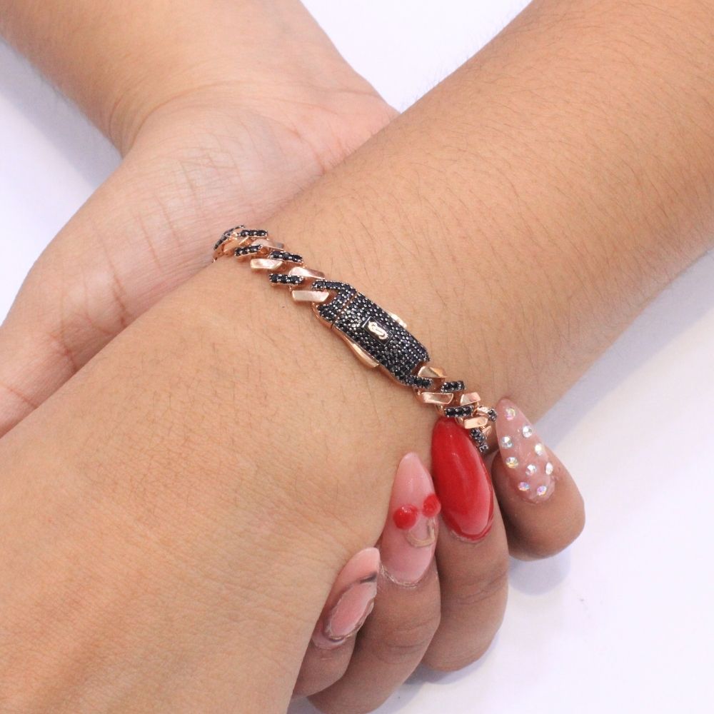 Pulsera Mónaco Chain 14k Modelo Edge de Broche Pavé con Incrustación Alt. de Swarovski Oscuro mod. 9658