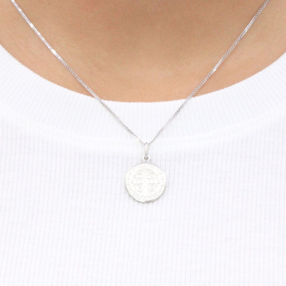 Medalla de Oro 14k de San Benito con Bisel Fino mod. 9147