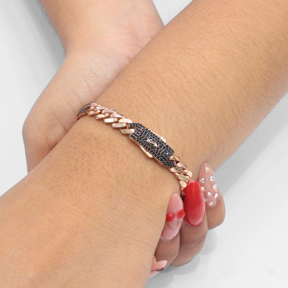 Pulsera Mónaco Chain 14k Modelo Fígaro de Broche Pavé con Incrustación Alt. de Swarovski Oscuro mod. 9660