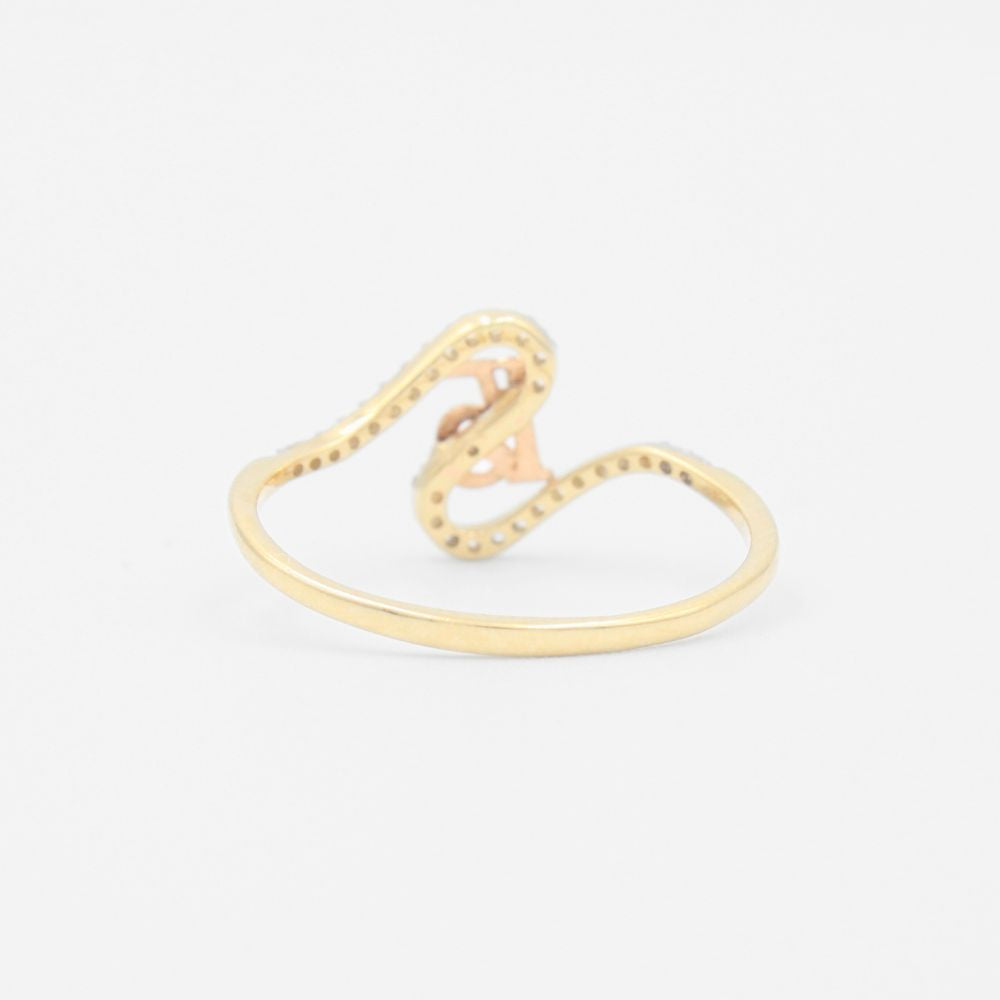 Anillo XV Años de Oro 14k Con Diseño Cruzado Incrustdo de Zirconias mod. 9549