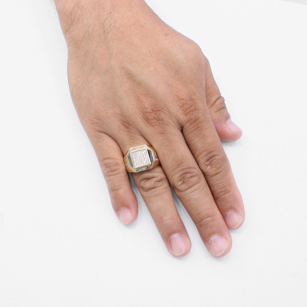 Anillo de Oro 14k Diseño con Grecas de Zirconias y Frente Brillante mod. 9471