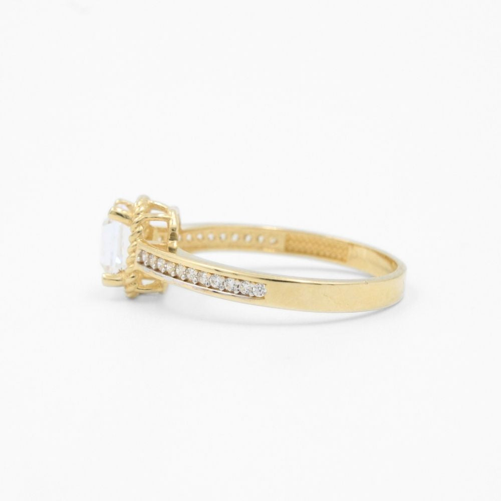 Anillo de Compromiso Oro 14k con Zirconia Biselada en Modelo Elegante mod. 8650