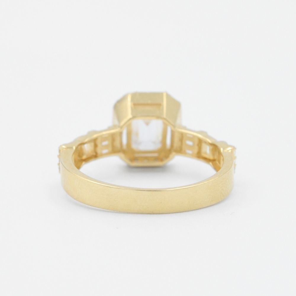Anillo de Compromiso en Oro 14k Elegante con Zirconias mod. 8975