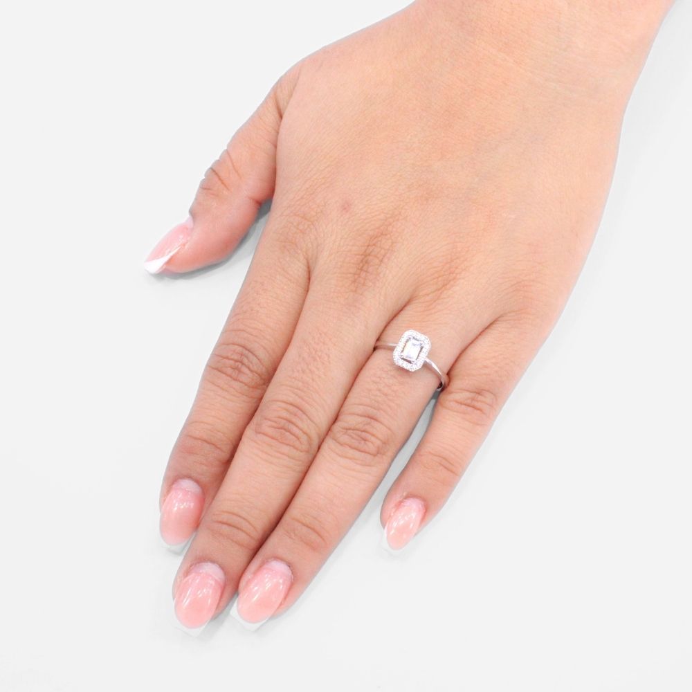 Anillo de Compromiso en Oro 14k Blanco con Zirconia Finas mod. 8951