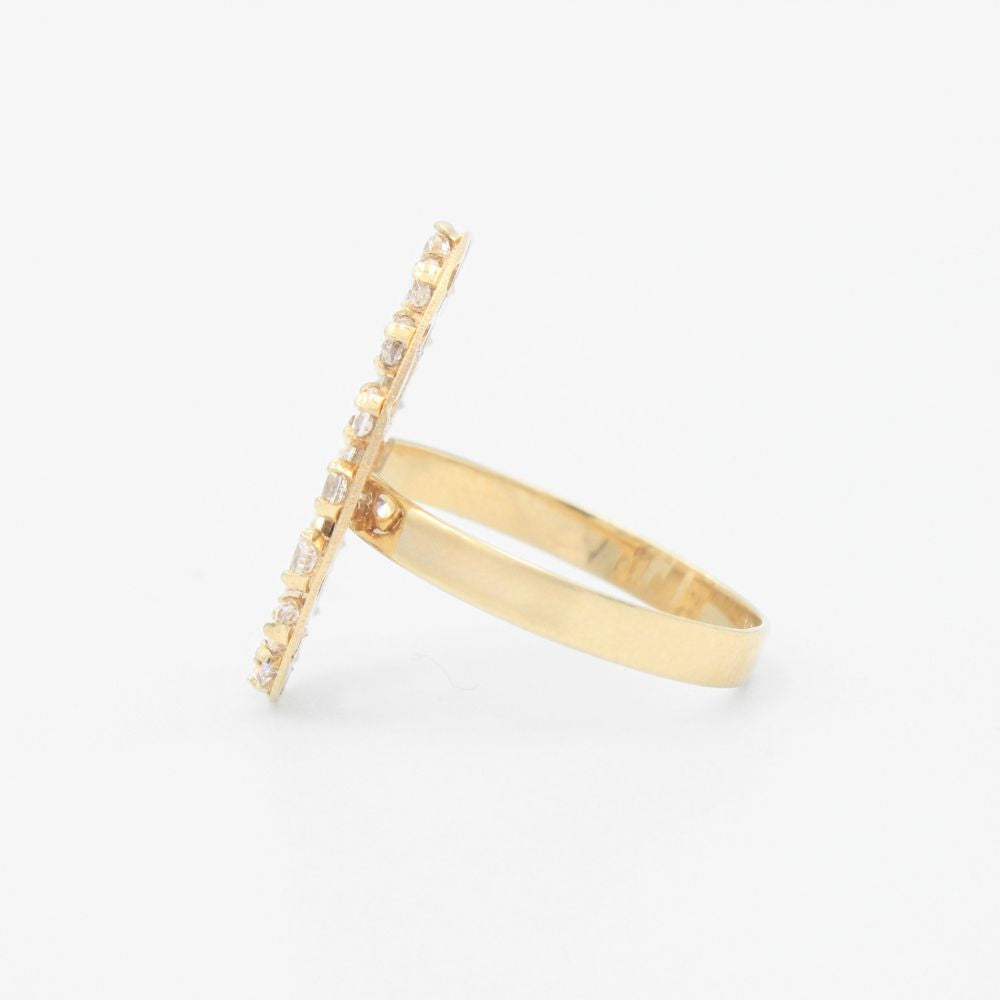 Anillo XV Años de Oro 14k Con Diseño Oval Incrustdo de Zirconias mod. 9550