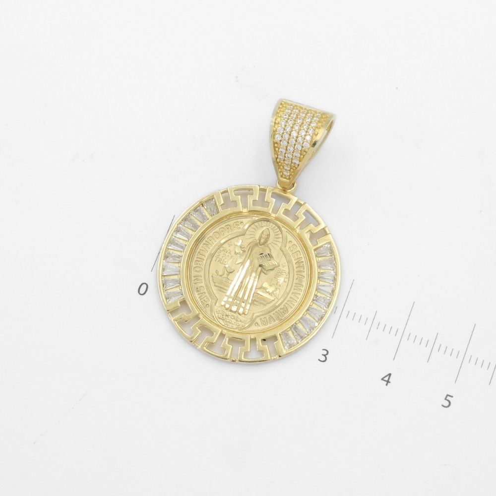 Medalla de Oro 14k San Judas en Modelo Incrustado con Zirconias Baguette y Diamantado Fino mod. 9872