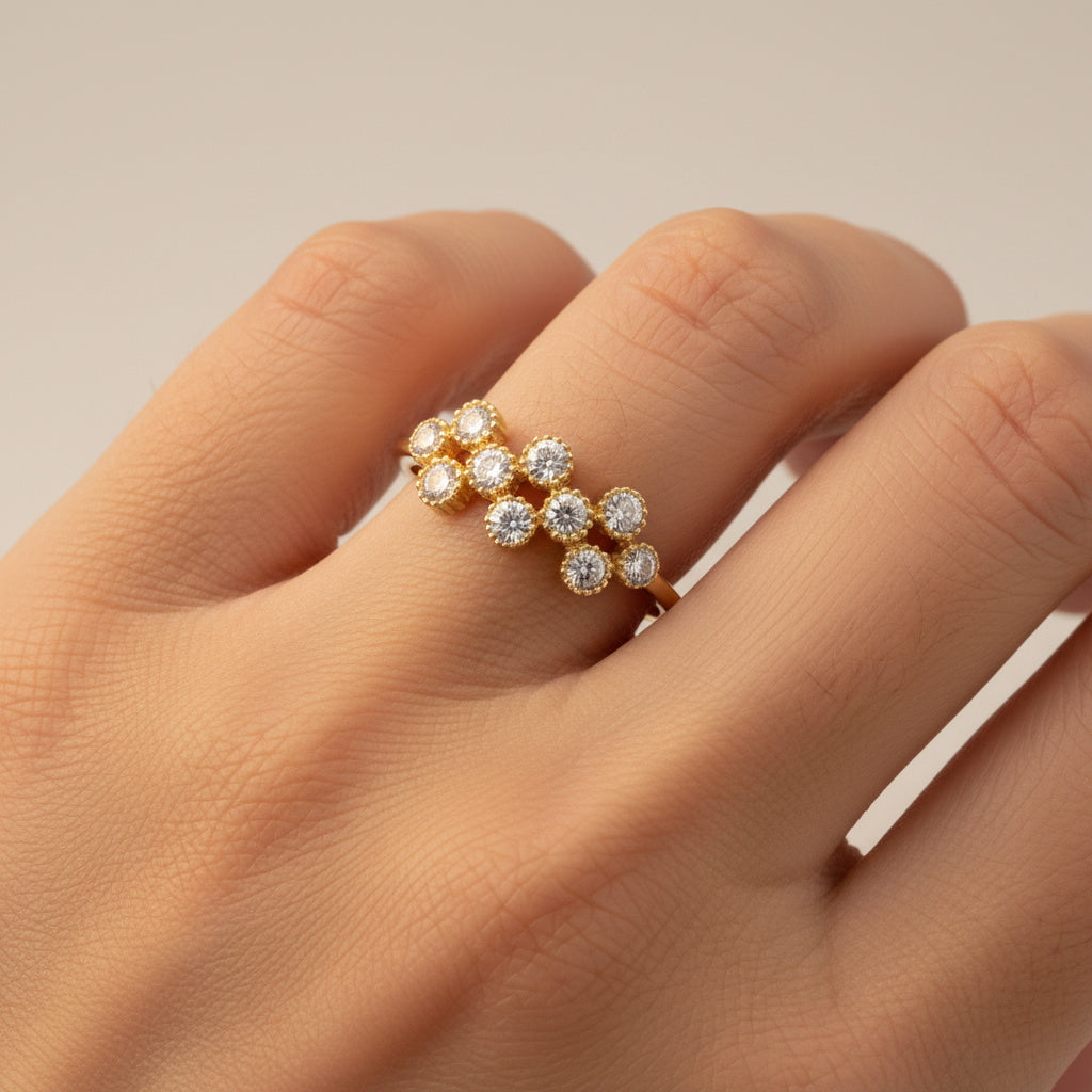 Anillo de Oro 14k Triada de Flores de Zirconia Fina mod. 10013