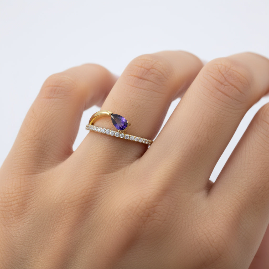 Anillo de Oro 14k Modelo Fino con Incrustación de Zirconias Brillantes mod. 10014