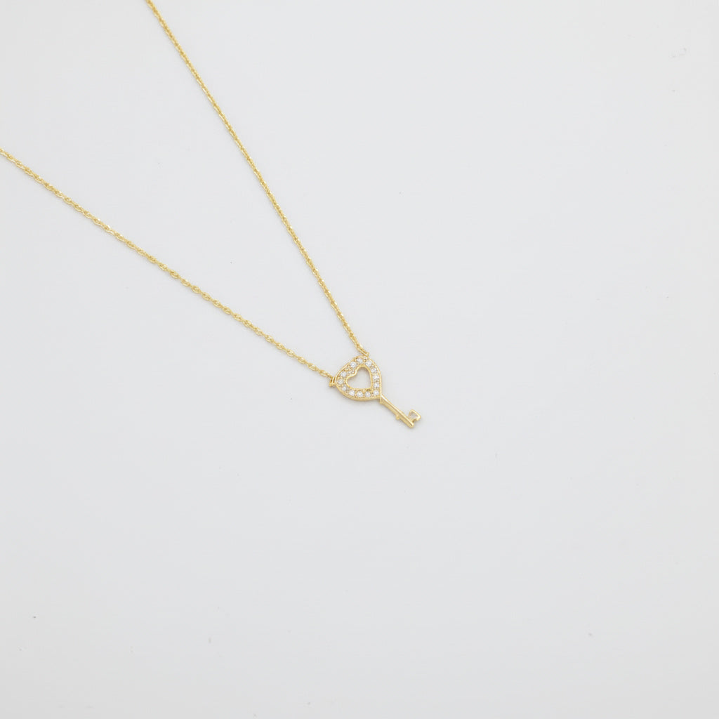 Gargantilla de Oro 14k Llave de Corazón con Zirconias Finas mod. 10067