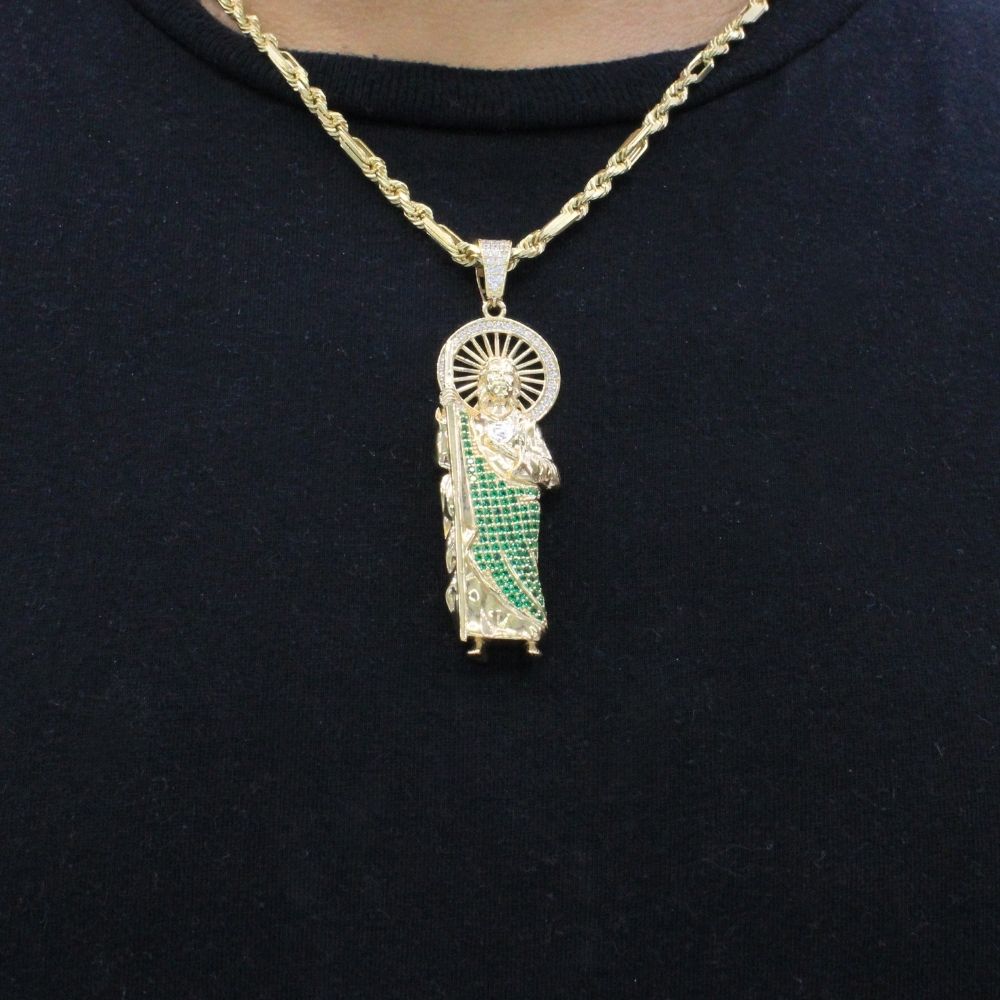 Dije de Oro 14k San Judas Tadeo con Manto de Zirconias Verdes y Aureola Detallada Mod. 9865
