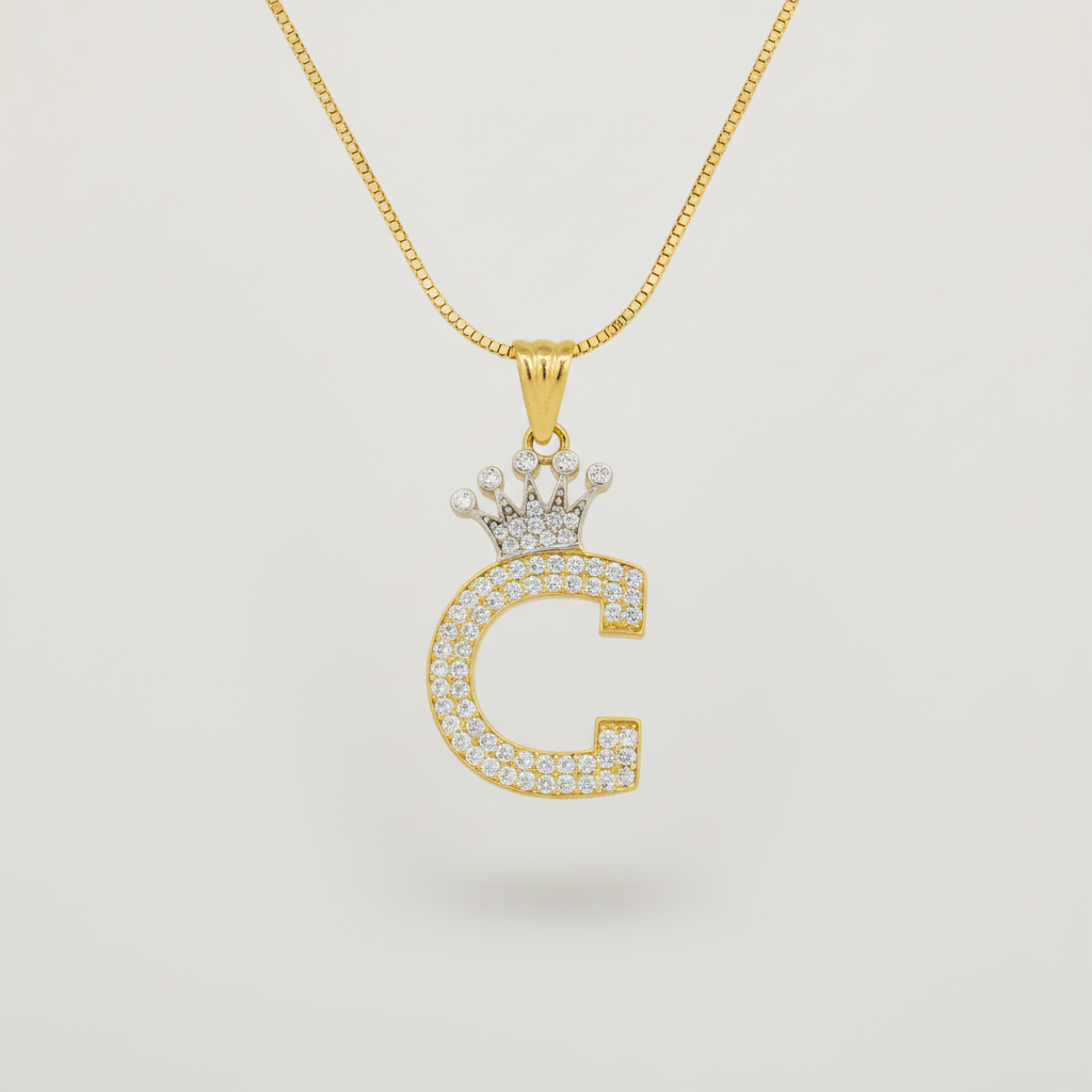 Dije de Oro 14k con Diseño de Inicial C Incrustada con Zirconias mod. 10113
