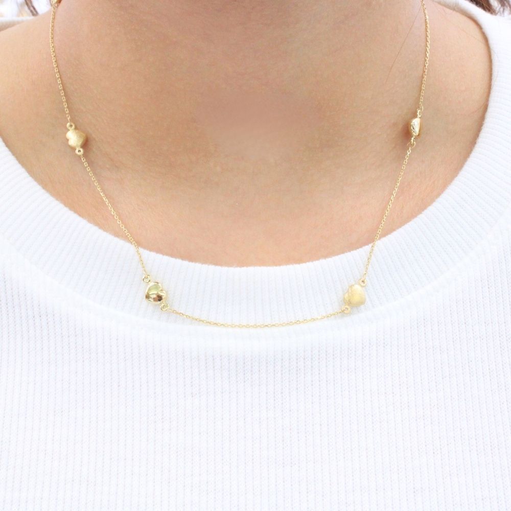Gargantilla de Oro 14k con Eslabones Huecos de Corazón Finos en Tono Mate y Brillante mod. 9335