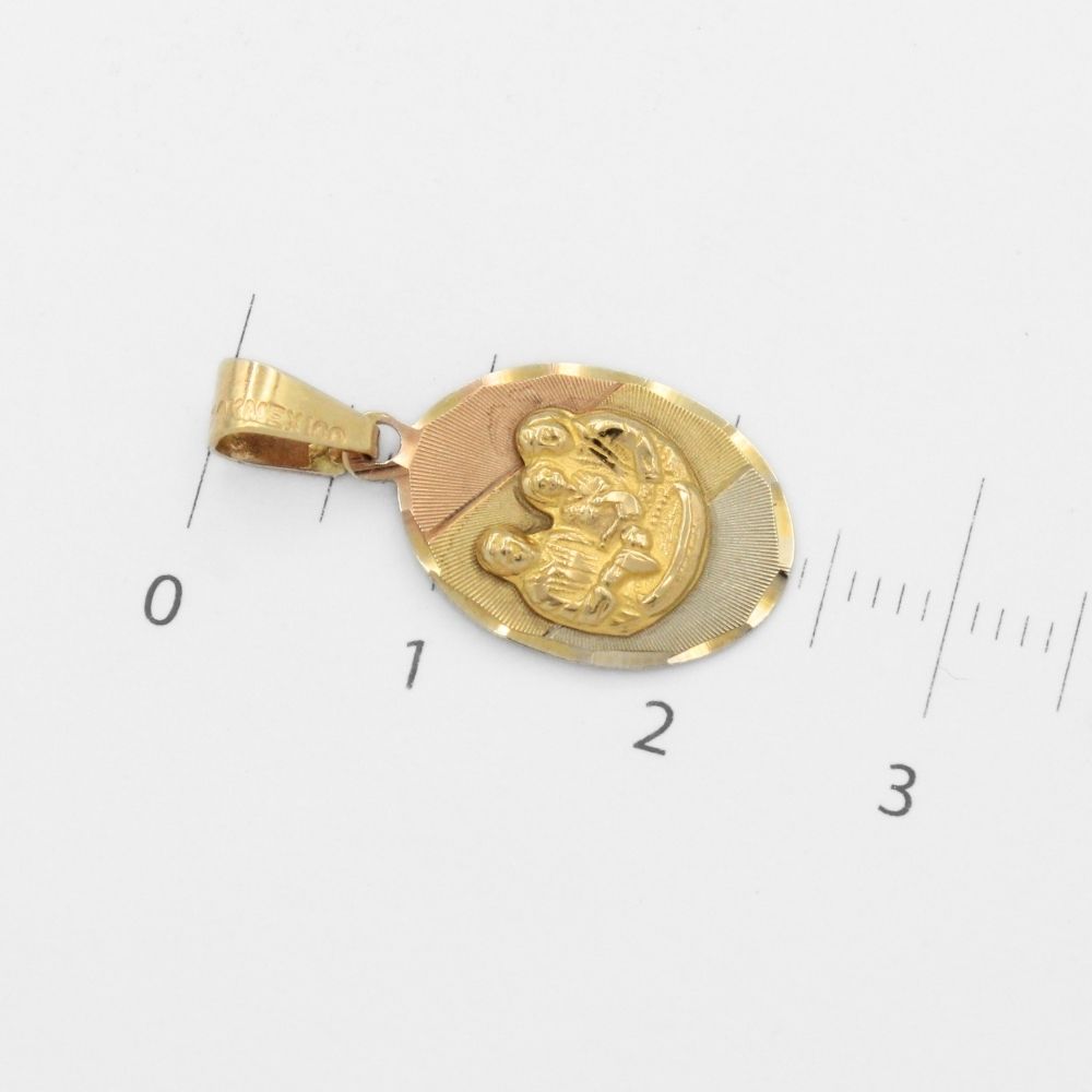 Medalla de Oro 14k para Bautizo con Imagen de la Sagrada Familia en Forma Oval mod. 9895