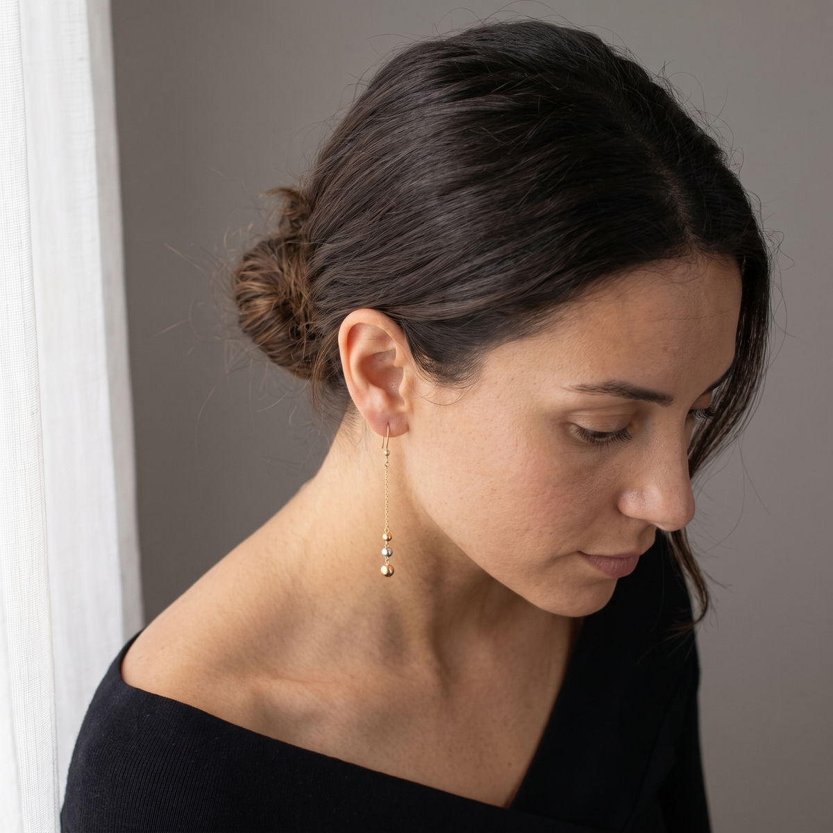 Arete Largo de Oro 14k Fino con Bolitas Florentinas mod. 11235