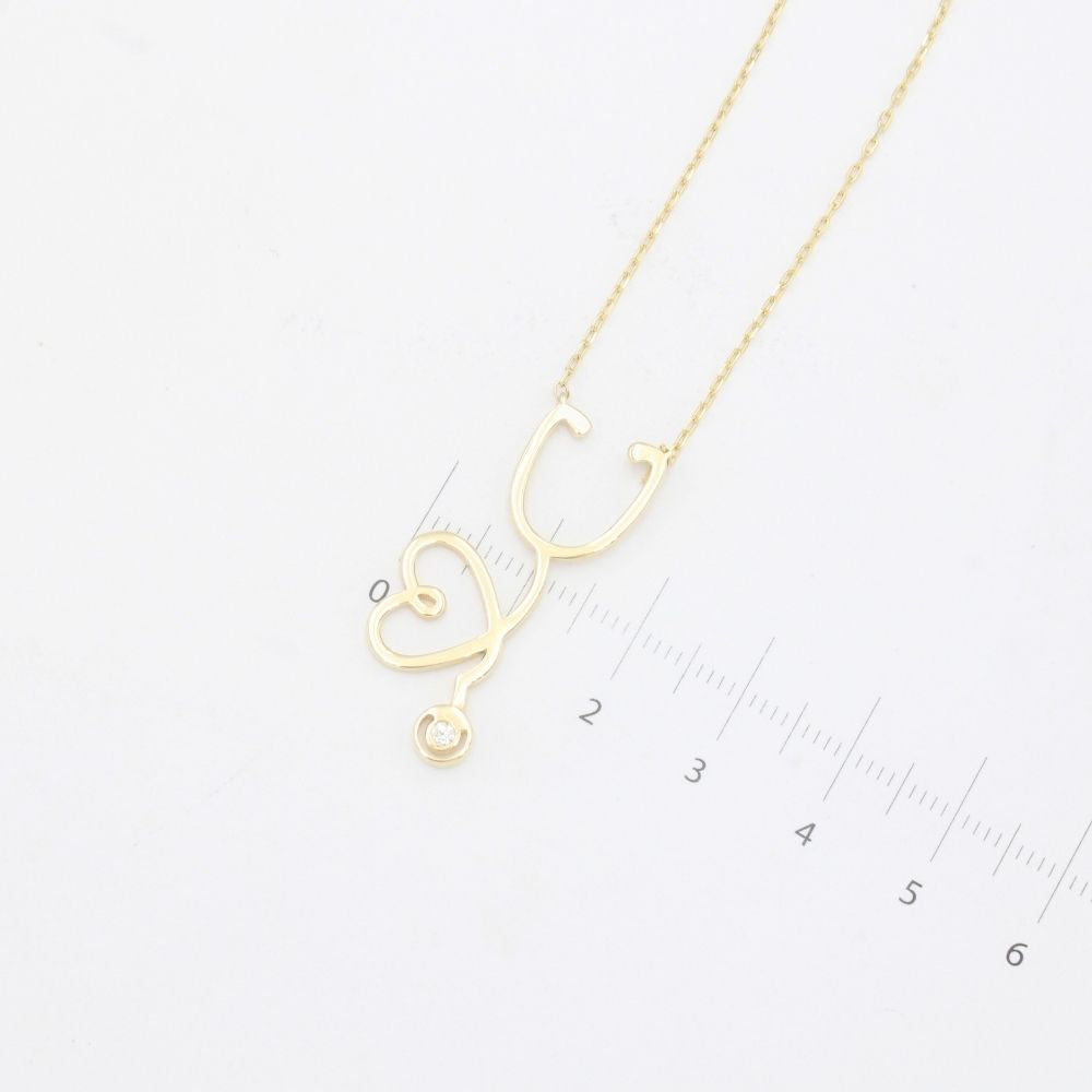 Gargantilla de Oro 14k Corazón Estetoscopio Detallado con Zirconia Fina mod. 9336