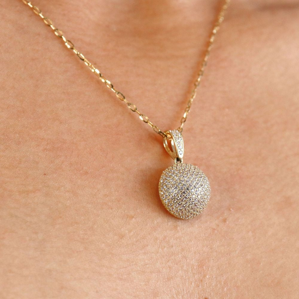 Dije de Oro 14k Media Bola de Fuego con Zirconias mod. 7127
