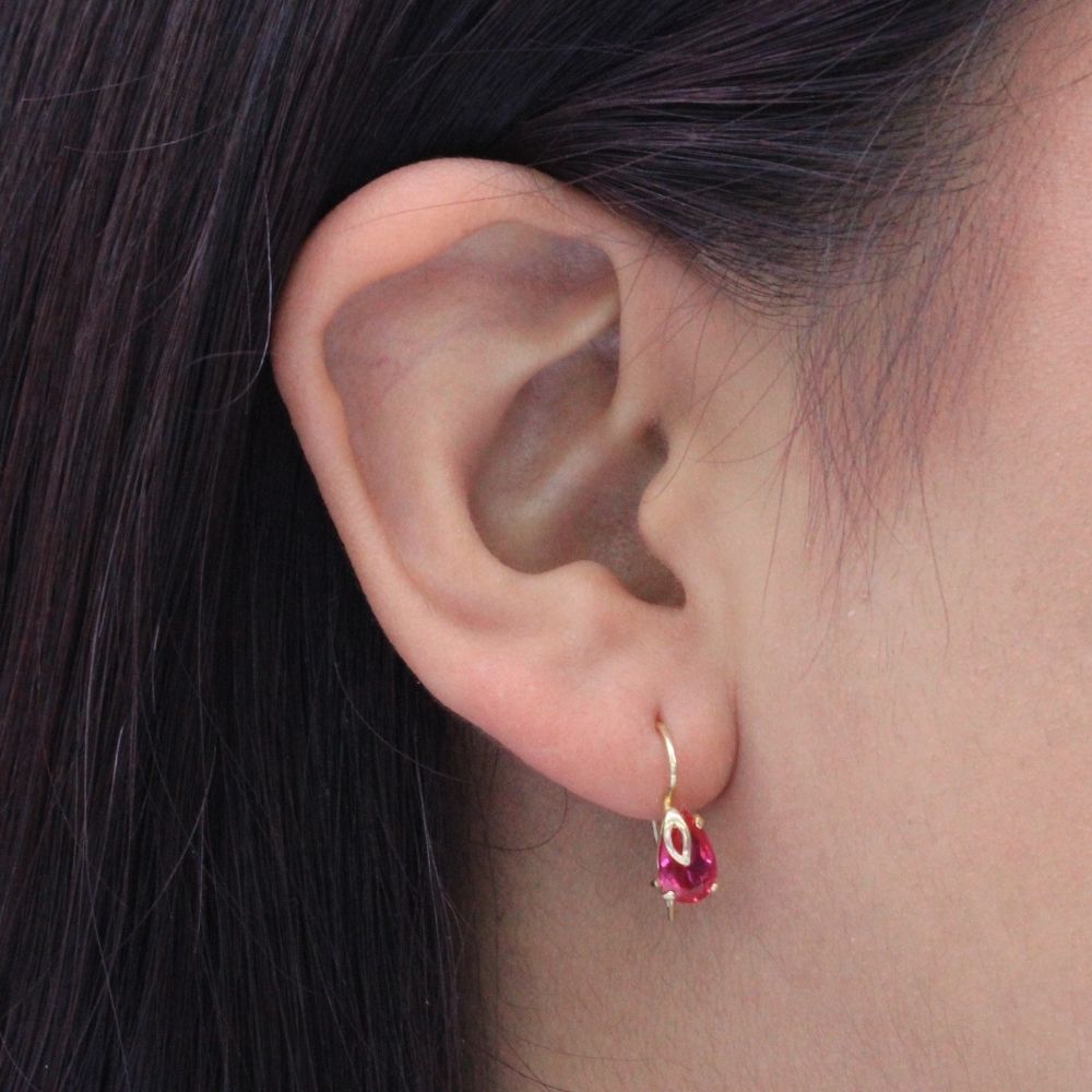 Arete con Broche Arillo de Oro 14k Gota de Zirconia Color Rojo Caramelo mod. 9766