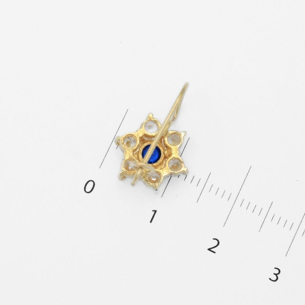 Arete con Broche Arillo de Oro 14k con Diseño Estrella Incrustado con Zirconia Azul mod. 9762