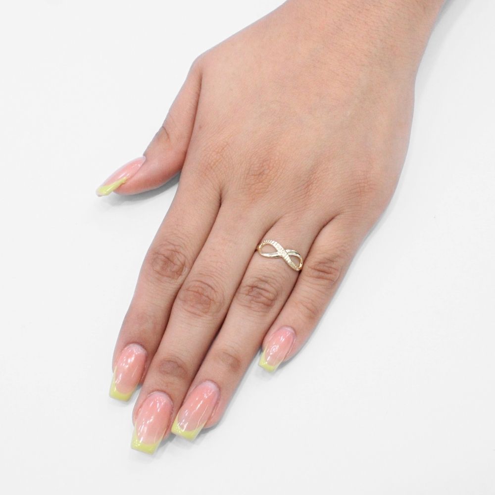 Anillo de Oro 14k Infinito con Diseño Martillado mod. 9730
