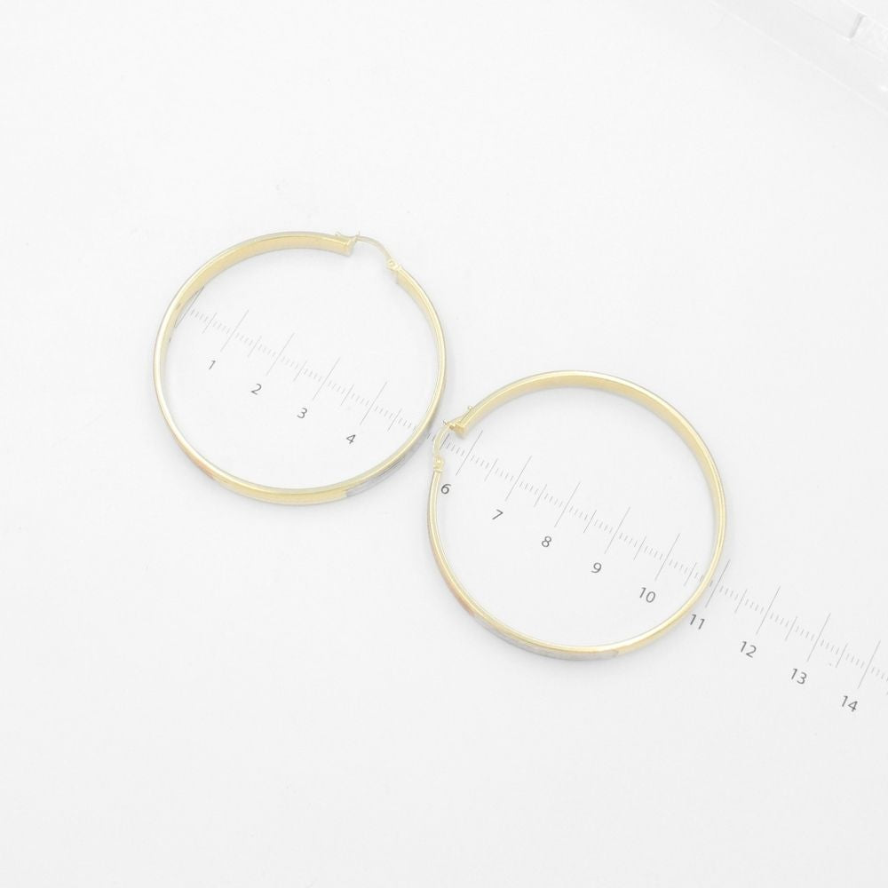 Arracada de Oro 14k Diseño Especial Redondo y Hueco en Líneas con Diamantado Central mod. 9777