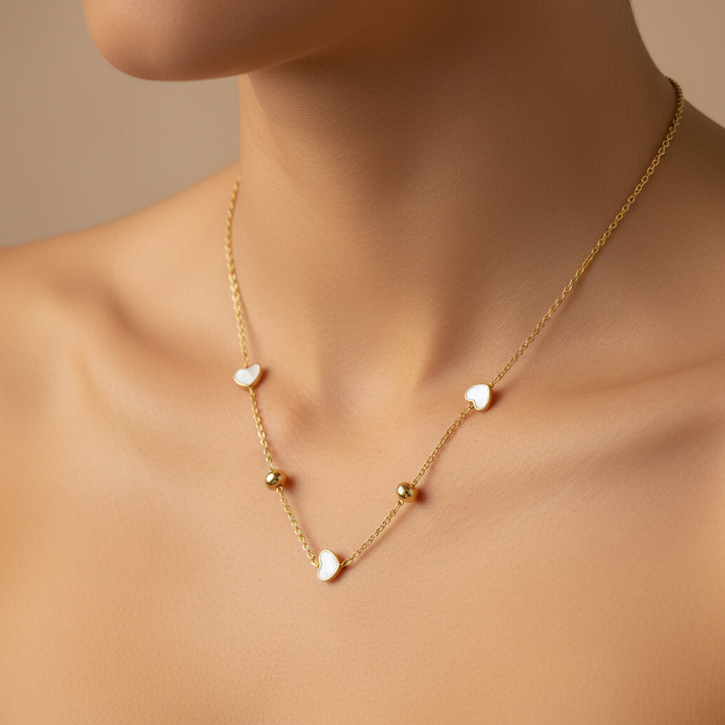 Gargantilla de Oro 14k Diseño de Corazones con Madre Perla mod. 10070