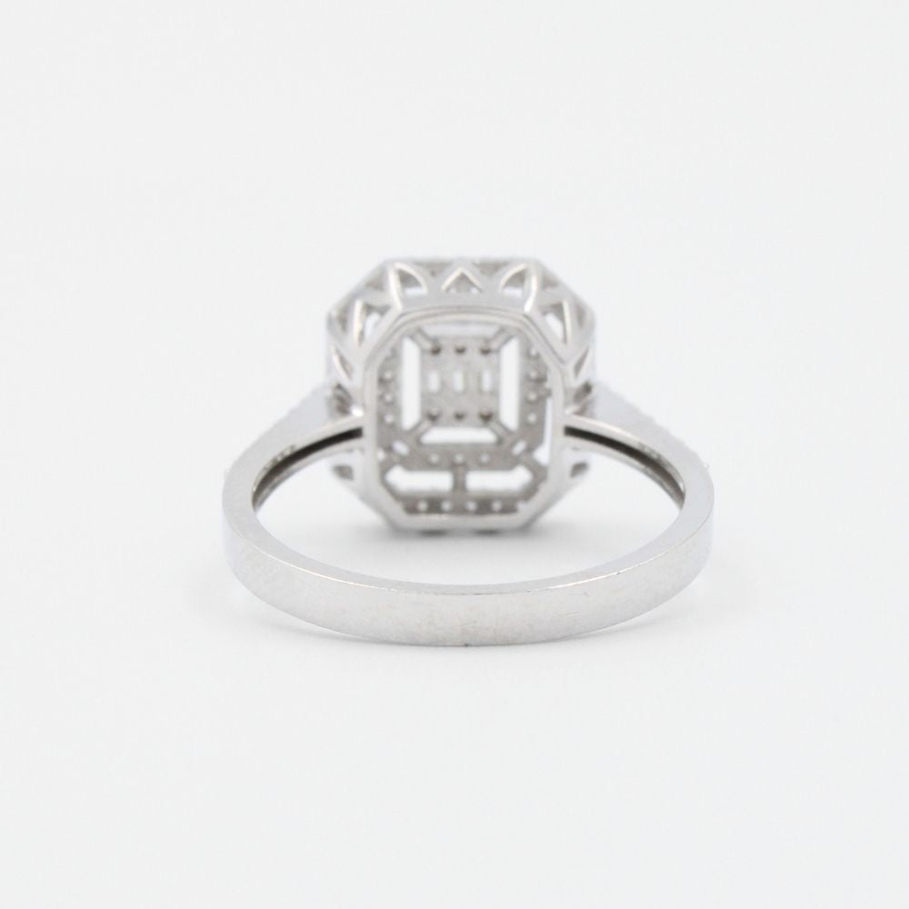 Anillo de Compromiso en Oro 14k Blanco con Zirconias en Modelo Especial mod. 8956