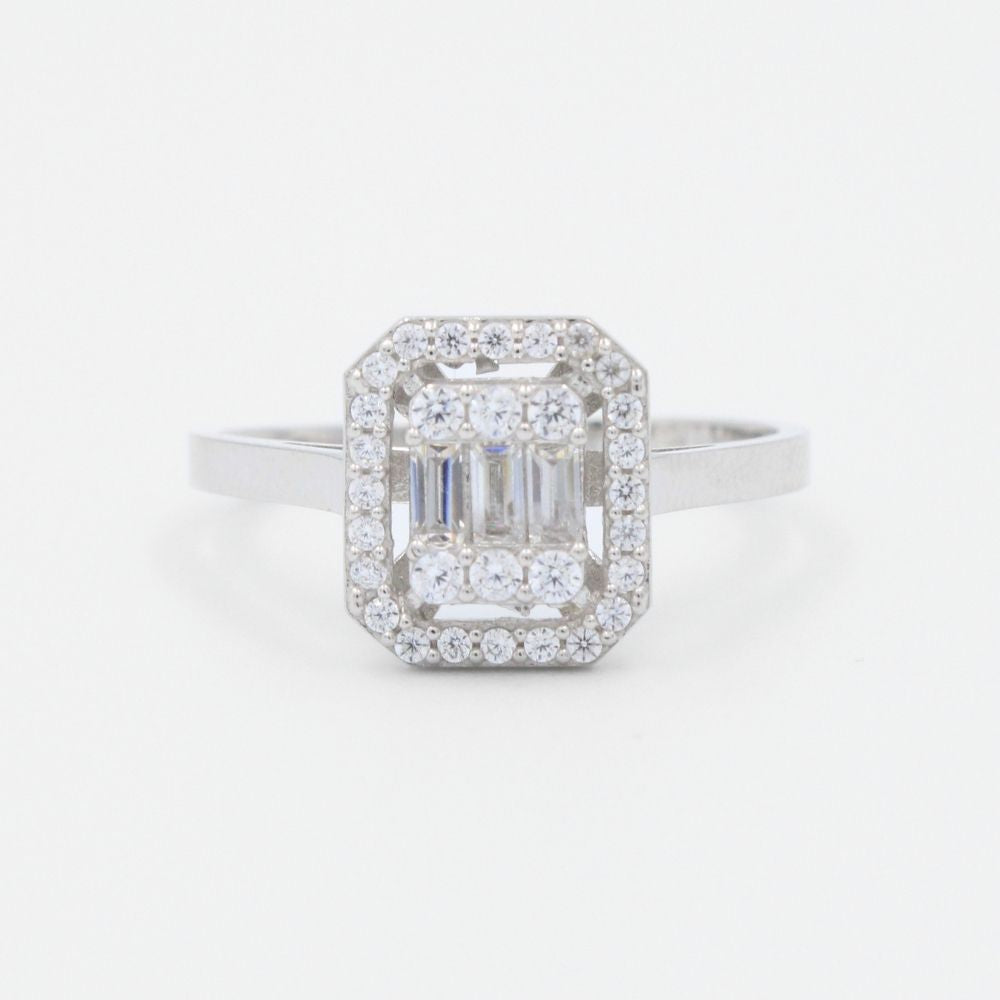 Anillo de Compromiso en Oro 14k Blanco con Zirconias en Modelo Elegante mod. 8957
