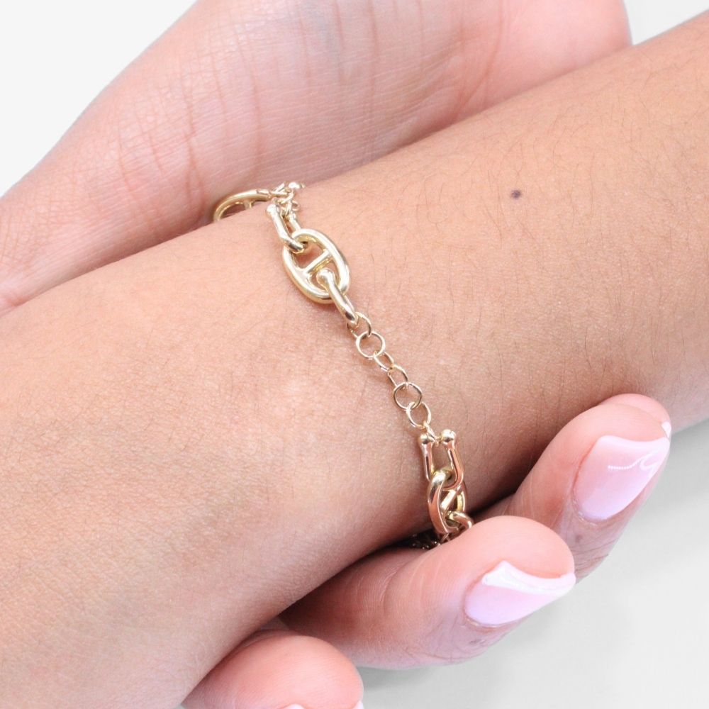 Pulsera de Oro 14k Modelo Elegante con Eslabones Finos y Huecos mod. 8658