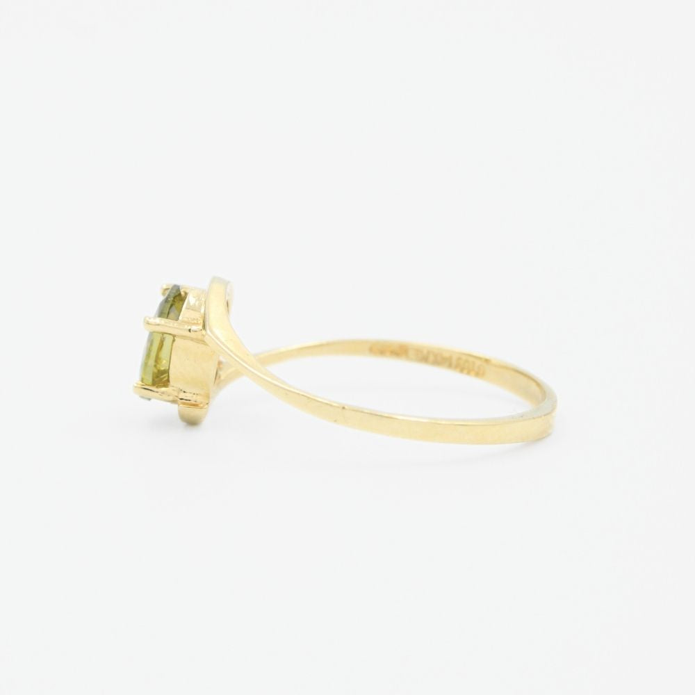 Anillo de Oro 14k con Zirconia Oval Color Verde Sultanita mod. 9077