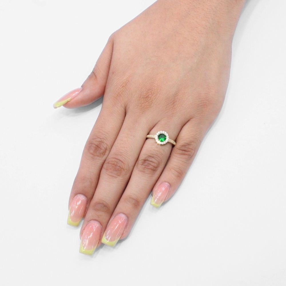 Anillo de Oro 14k Diseño Elegante con Zirconia de Corte Redondo e Incrustación de Zirconias Finas mod. 9731