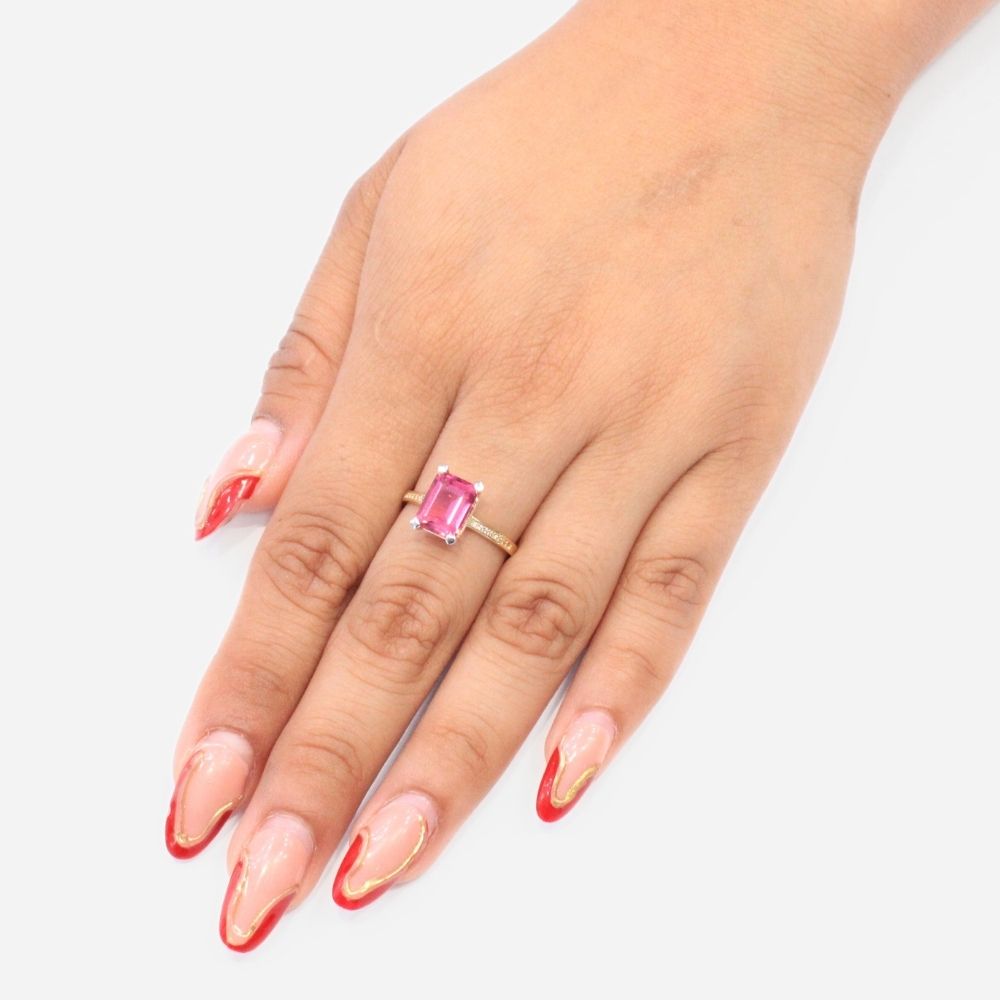 Anillo de Oro 14k con Zirconia Cuadrada Color Rosa mod. 9078