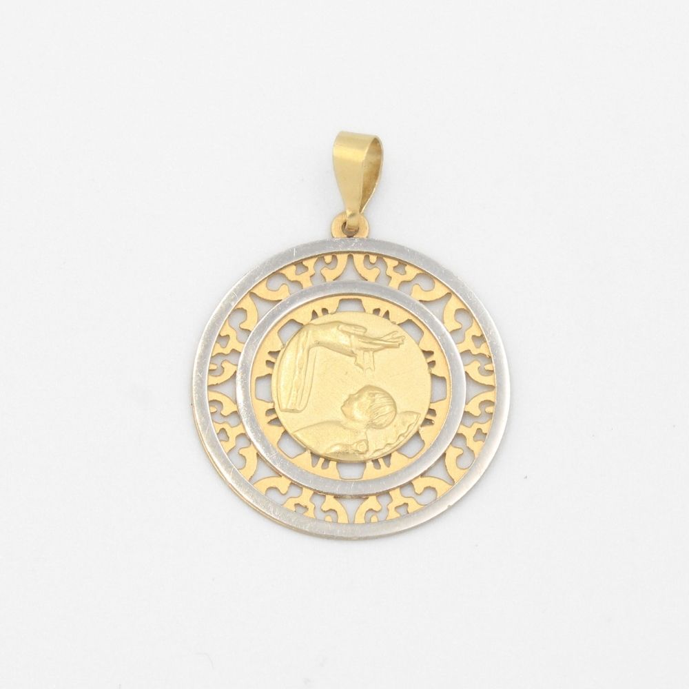 Medalla de Oro 14k Diseño Especial con Calado Fino e Imagen de Bautizo mod. 9523