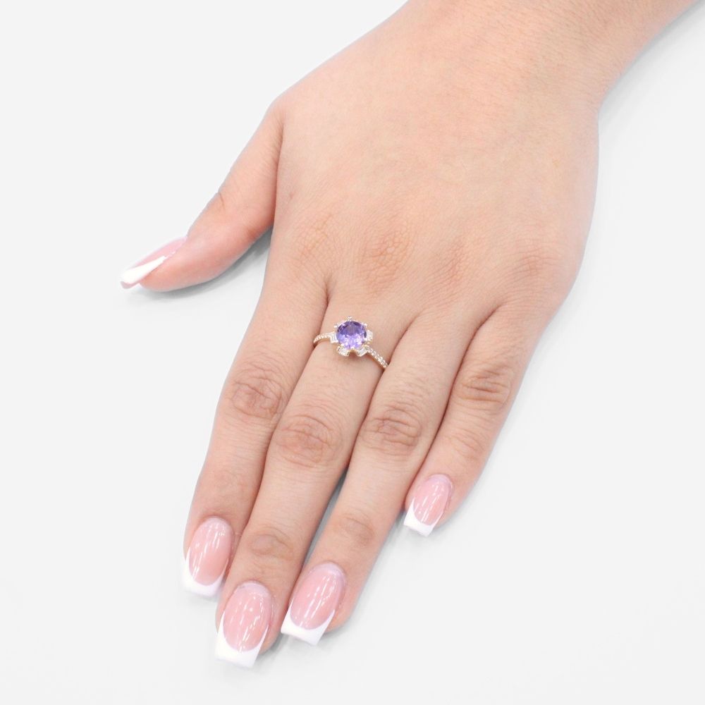 Anillo de Oro 14k con Zirconia Morada e Incrustación de Zirconias Finas mod. 9589