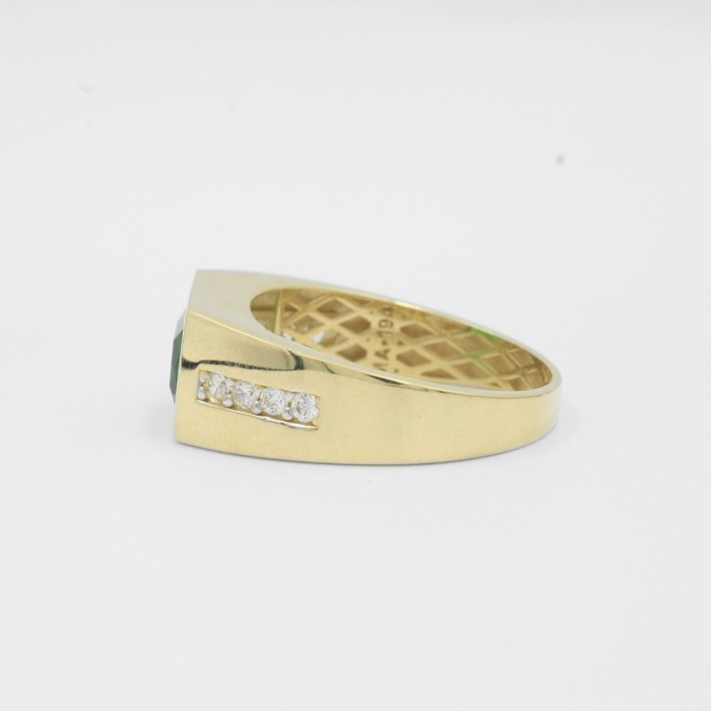 Anillo de Oro 14k Incrustado con Zirconia Color Verde Esmeralda en Diseño Confort mod. 7932
