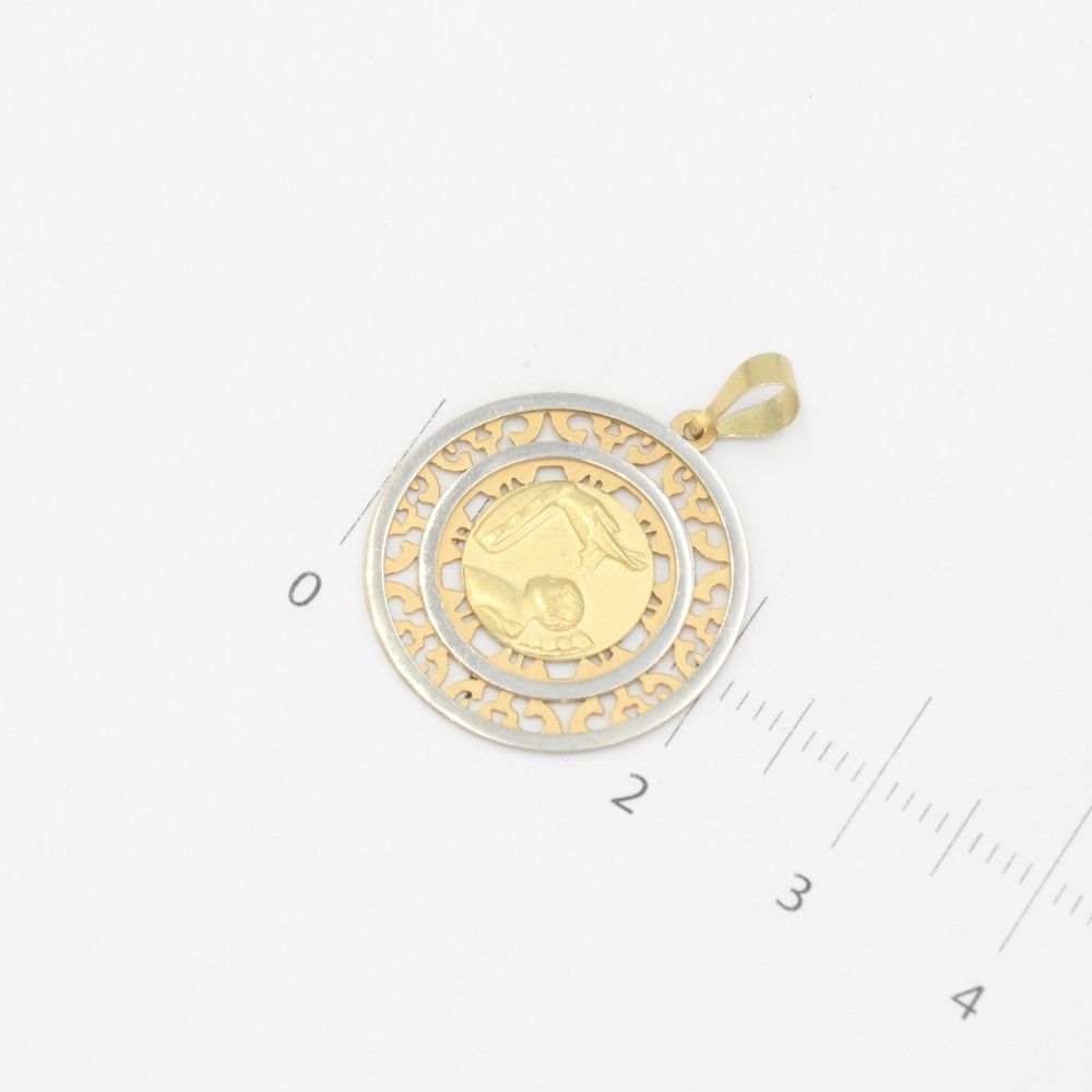 Medalla de Oro 14k Diseño Especial con Calado Fino e Imagen de Bautizo mod. 9523