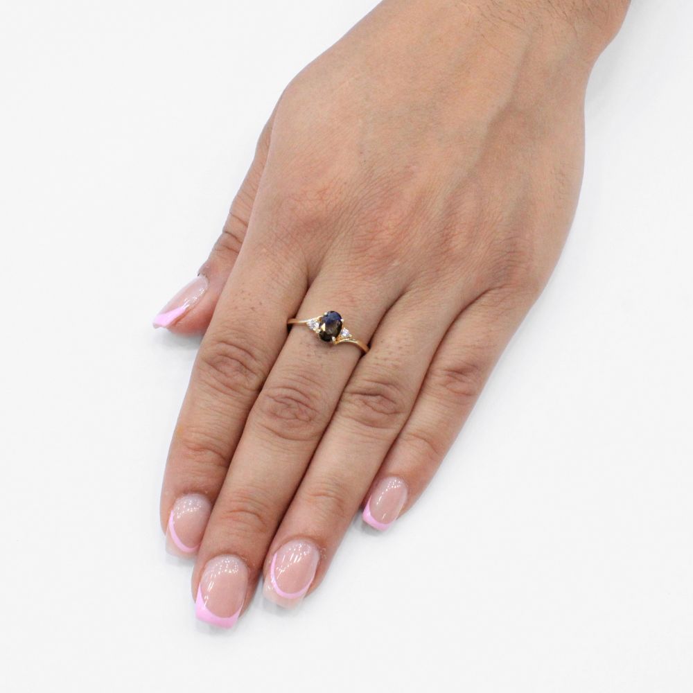Anillo de Oro 14k con Diseño Oval Incrustado de  Zirconia mod. 9176